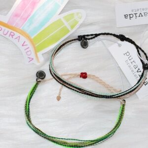 2 Pura Vida,  Charity bracelets multi color